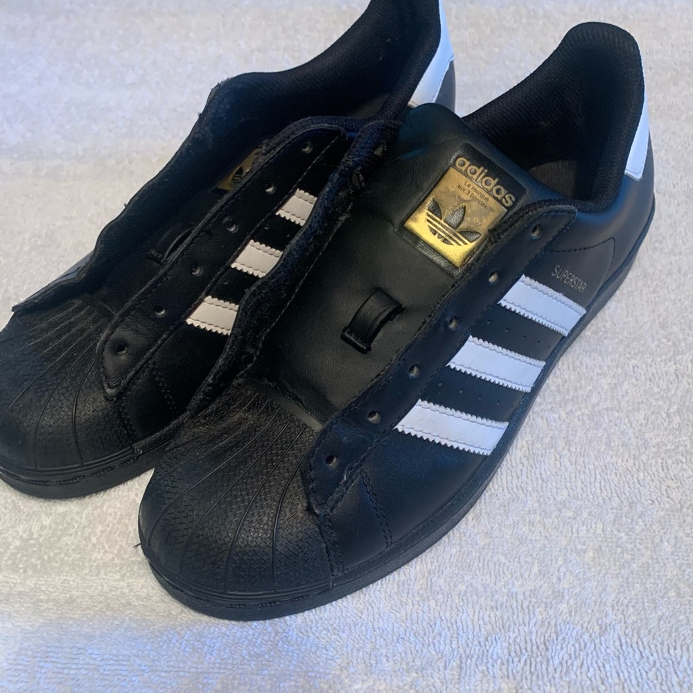 Adidas superstar black shoes
